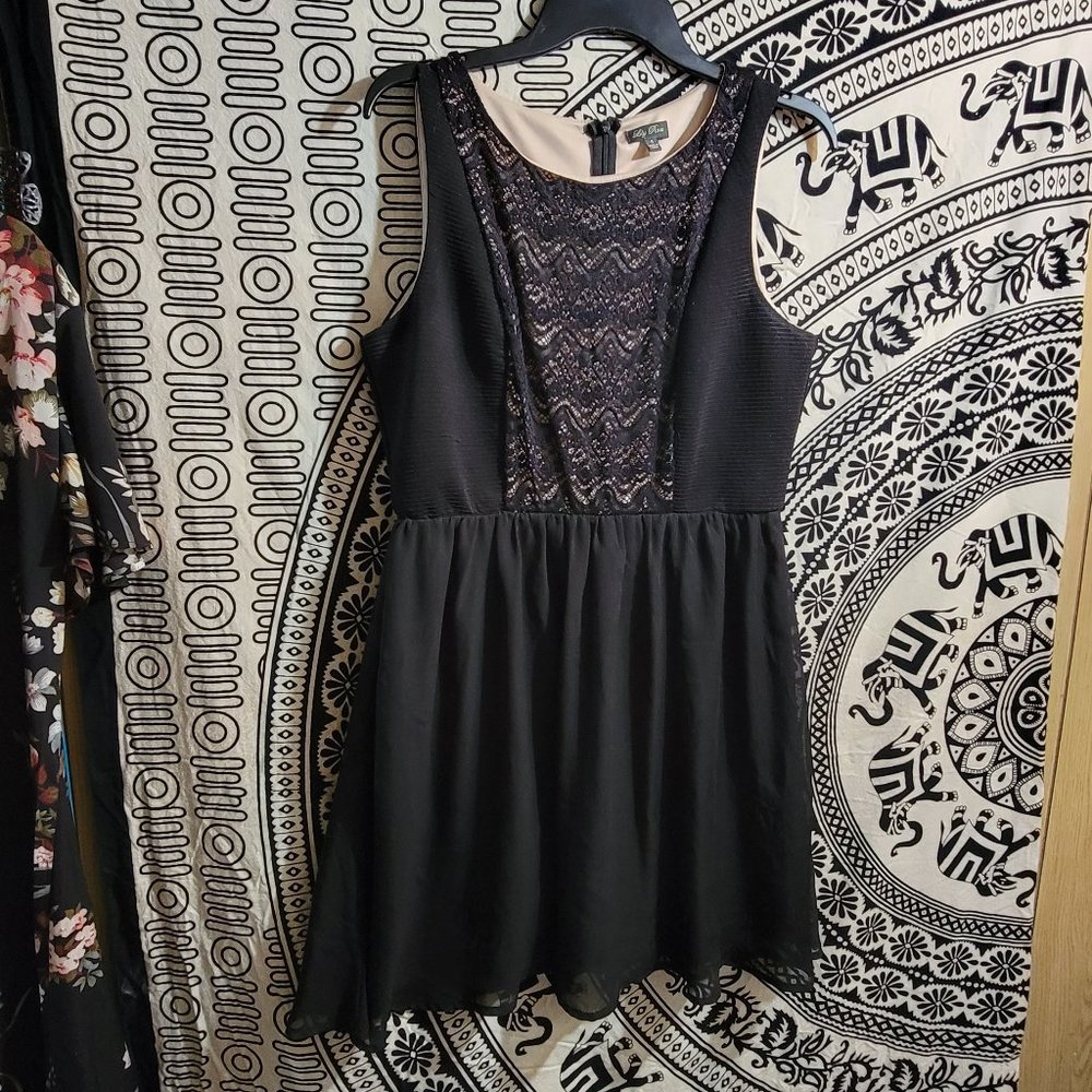 Black w Cream color & Lace Mini Cocktail Dress